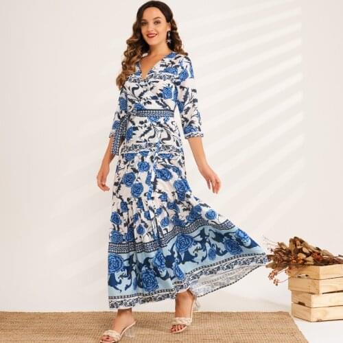 Summer New Fashion Womens Retro Fashion Travel Holiday Style Blue and White Porcelain Floral Print Slim V-neck Half Sleeve Long