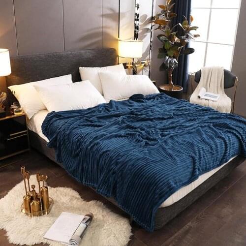 30 Multifunctional Coral Velvet Household Blanket Office Travel Cold-proof Nap Cover Blanket Sofa Bed Cover Bedspread