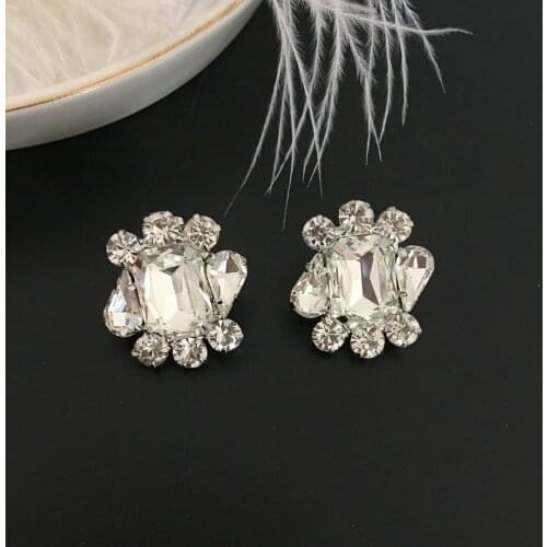 Crystal earrings temperament womens simple fashion earrings