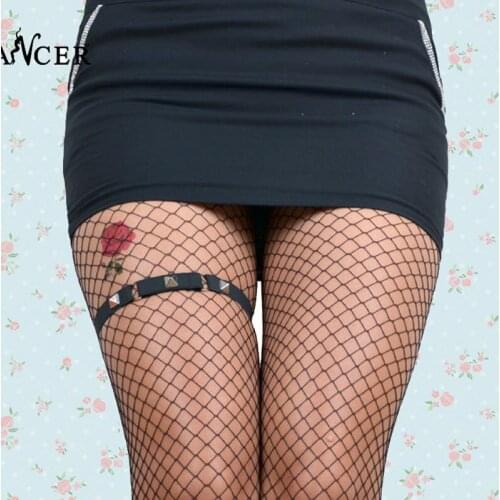 2 pcs Fashion Spiked Leg Garter Straps Thigh tied around Rivets Harajuku High Stockings Rock Pub Girl show garters belt lingerie