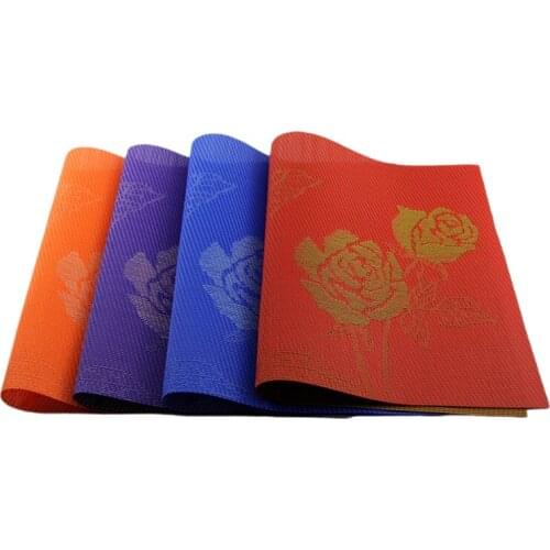4pcs/Lot 30 * 45cm Rose Flower PVC Mat Dining Table Christmas Plastic Placemats bar Place mat Pad Tableware Restaurant Catering