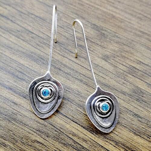 Fashion Bohemia Style Flower Drop Earrings Classic Women Contracted Eardrop Earrings Jewelry for Female Party Gift