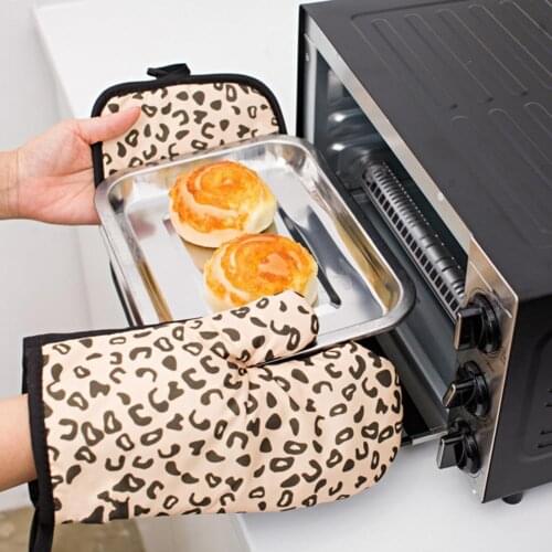 Kitchen Gloves Insulation Leopard Pattern Pad Cooking Microwave Gloves Baking BBQ Oven Potholders Oven Mitts Potholder Pad