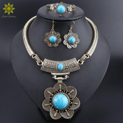 Fashion Turquoises Jewelry Set Retro Ethnic Necklace Set Crystal Flower Pendant Womens Elegant Necklace Set