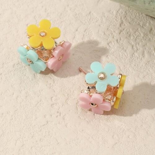 Fashion Ins Wind Earrings Womens TRENDY Candy Color Little Flower Three-dimensional on Three Sides Earrings Jewelry For Girls