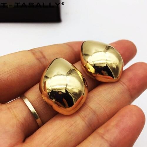 TOTASALLY Punk Women Stud Earrings Fashion Glossy Top Alloy Waterdrop Earrings Lady Party Jewelry oorbellen voor vrouwen