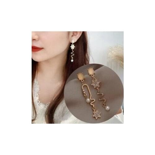 Punk Girl Fashion Earrings 2020 New Temperament Earrings Five-pointed Star Asymmetric Tassel Net Red Earrings Hypoallergenic