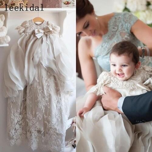 Little Christening Gowns For Baby Girls Beads Appliqued Overskirts Baptism Dresses With Bonnet Lace First Communication Dresses