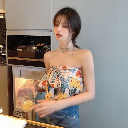 Camisole womens summer design sense niche floral short section straps sexy hot girl wearing a tube top top