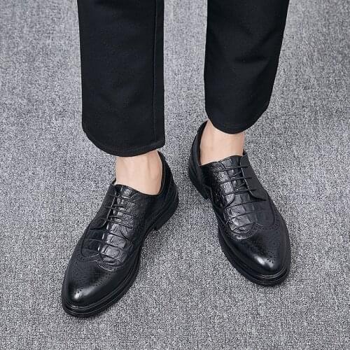 Yomior New 2020 Spring Summer Men Shoes Crocodile Formal Dress Loafers Genuine Leather Wedge Business Wedding Brogue Oxfords