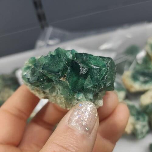 1pcs Natural Stone Green Fluorite Mineral Crystal Specimen Cluster Mineral Crystal Specimens Stones Health Energy Healing Stone
