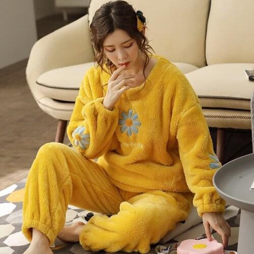 Autumn girls long coral velvet pajamas Pullover flannel womens winter warm and thickened plus size household clothes