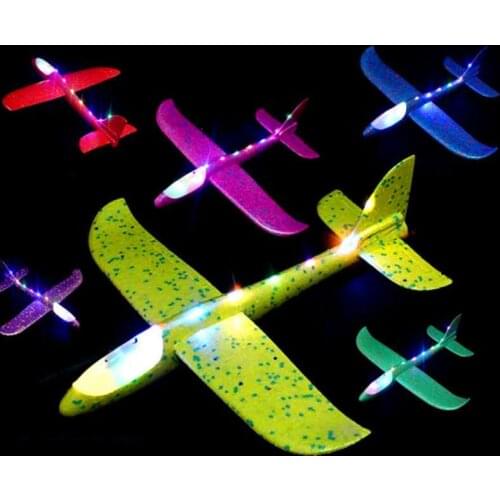 Foam Hand Throwing Airplanes toy,LED Light Up Airplanes Toys for Kids, Manual Throwing Foam Plane for Outdoor Sport Game Flying