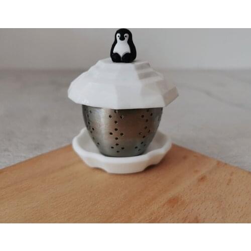Creative Stainless Steel Tea Strainers Lovely Floating Penguin Tea Filter Small Isolated Filter Lazy Tea Maker Teaware Tea Leak