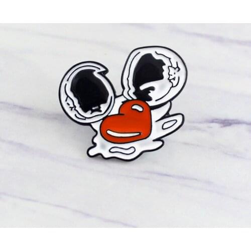 Creative new broken eggshell love Brooch denim jacket Enamel Label Pins Shirt Badge women Brooch