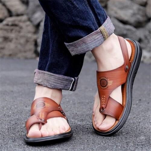 Summer 2021 New Soft Leather Beach Flip Flops High Quality Men Comfortable Clip Toe Sandals Fashion Dual-Purpose Male Shoes