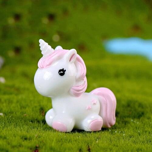 1 Pcs Unicorn Miniatures Figurines Cute Resin Mini Unicorn Crafts Family Micro Landscape Decoration Home Decor