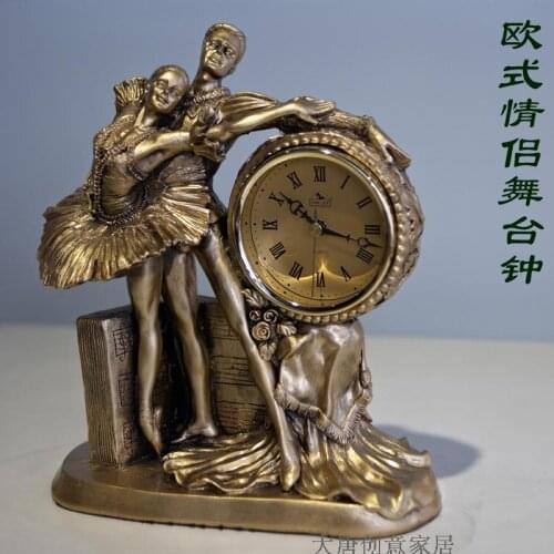 European resin clock, living room handicraft ornaments, lovers dance, bedroom bedside table, silent Desk Clock