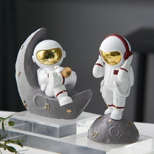 Resin Astronaut Model Figurines Creative Decor Home Decoration Accessories Childrens Bedroom Office Desk Decor Birthday Gifts
