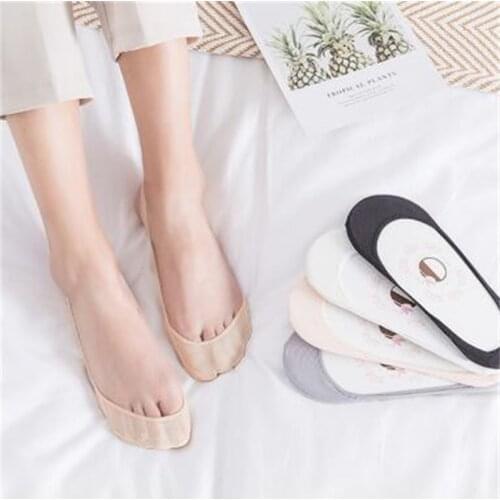 1 Pair Invisible Boat Socks Women Summer Ice silk Silicone Non-Slip Socks for High Heels Shoes Ice Silk Thin Half-Palm Suspender
