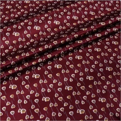 1 Meter X 1.38 Meter Cute Hearts Printed Printed Silk Stretch Satin Fabric Soft Draped Garment Shirt Sewing