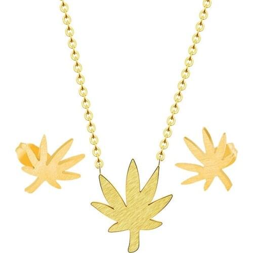 GORGEOUS TALE 2018 Fashion Gold Color Necklaces&Pendant for Women European and American Fashion Simple Metal Leaves Necklaces