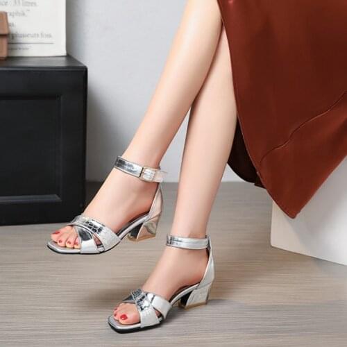 2021 Summer New Middle Heel Thick Heel European and American Versatile Womens Sandals-C2112