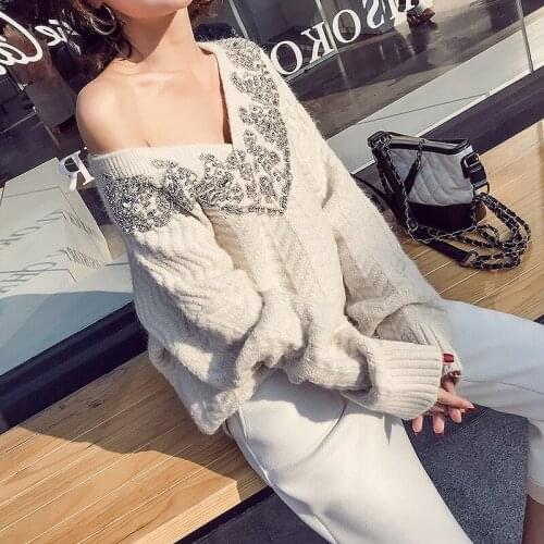 European Autumn Winter New Heavy Industry Handmade Beaded V-neck Pullover Loose Casual Knitted Sweaters Women Fashion 2021