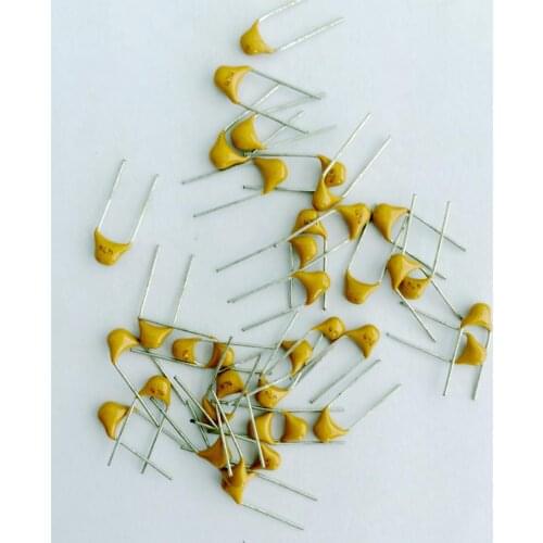 60pcs 10 15 20 22 30 33 39 47 51 56 82 200 300 PF N 50V Mono Monolithic Capacitors 5.08mm Pin