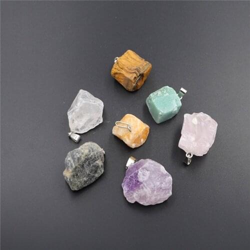 Natural Stone Rough Ore Pendant Necklace Tourmaline Gray Agates Lapis Lazuli Rose Quartzs 10pcs Wholesale Batch Hot New Fashion