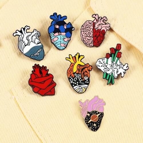7 Style Artistic Enamel Pins Anatomical Heart Neurology Brooch Doctor and Nurse Lapel Badges Pins Friend Gifts for the New Yea