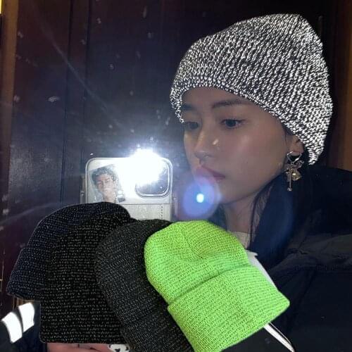 Winter Warm Womens Reflective Beanie Hat Black Grey Solid Color Autumn Knitted Hat Czapka Zimowa Sombreros De Mujer Femmel