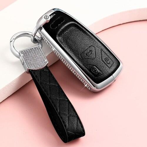 For Audi Key chain A3 A4 A5 A7 Q2 Q3 Q3 Q5 Q8 R8 RS3 RS4 RS6 TT Car key protection cover For Audi smart one-click start key case