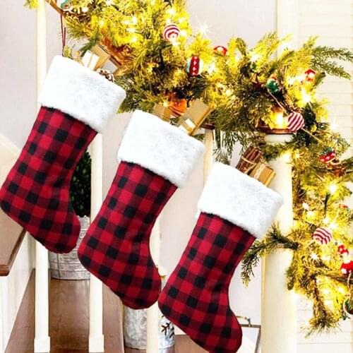 Christmas Red and Black Plaid Christmas Socks Decor Festival Gift Xmas Tree Hanging Ornaments Socks Children Gift New Year