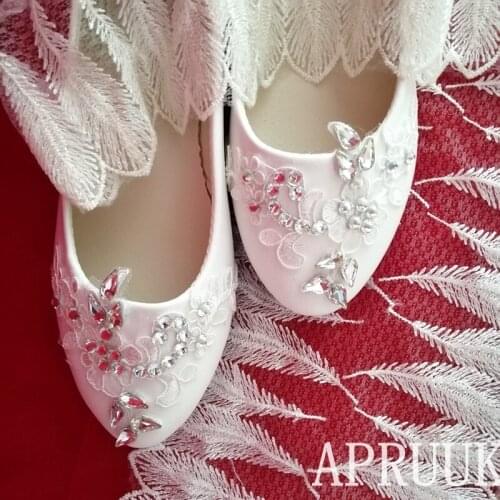 Luxury white lace silver bling crystal flats wedding shoes bride plus size 41 42 43 ladies party flats zapatos de novia on sale