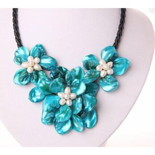 Classic white baroque freshwater pearl blue shell flower leather necklace Factory Wholesale price Women Gift word Jewelry