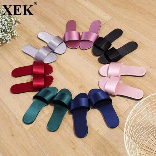 XEK 2018 Fashion Home Slippers Women Female Silk Simulation Slippers Silk Flip-flops Indoor Non-slip Mute Fabric Solid JH249