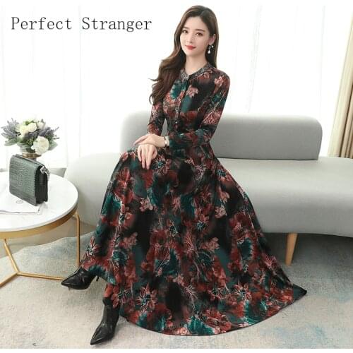 2021 Autumn Winter New Arrival Chinese Style Round Collar Floral Printed Long Sleeve Fleece Thicken Women Long Dress