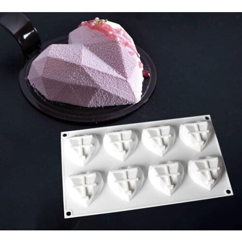 8 li kalp kalıp ile çikolata ve pasta üretimi, kırılan kalpler, 8 li silikon kalıp, yerli üretim