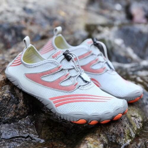 Summer Men Beach Shoes Unisex Breathable Mesh Quick Dry Water Shoes Couple Light Anti-Slip Upstream Beach Diving Swimming Shoes