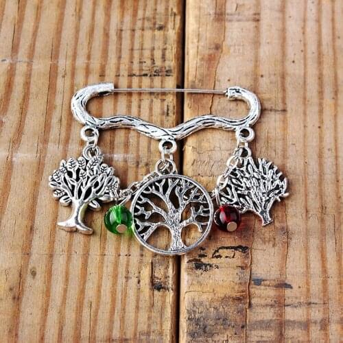 Gothic Glowing In The Dark Crystal Natural Stone Brooches Cowboy Knight Brooch Buckle Pentagram Tree Of Life Christmas Gifts