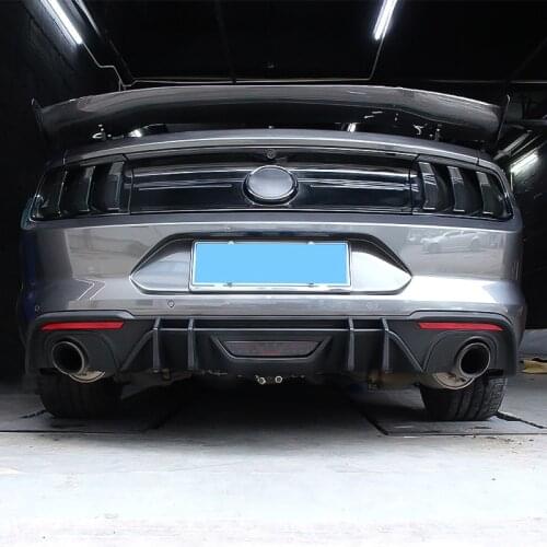 Suitable for Ford 18-20 Mustang Refitting Lip Double Four Out Rear Spoiler Bumper