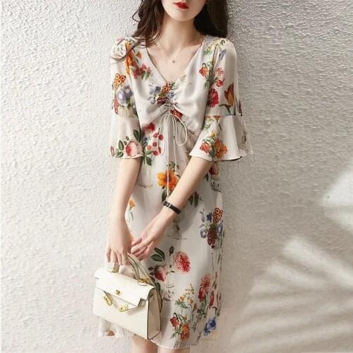 Silk dress womens 2021 summer fashion V-neck mulberry silk print temperament slim dress A-line dress Ruffles V-Neck