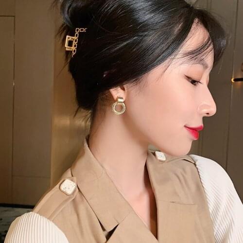 2021Korean Fashion Gold Round Circle Pendant Earrings For Woman Trendy Charm Drop Earrings Wedding Party Stud Earring Jewelry