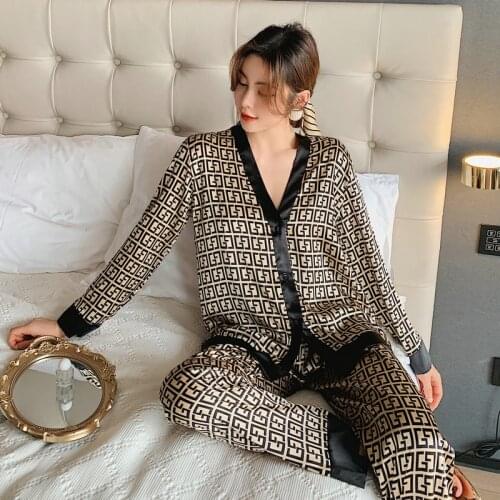Womens Pajamas Set V-neck Design Luxury Cross Letter Printed Pajamas Female Silk Long-Sleeved Trousers Homewear пижама женская