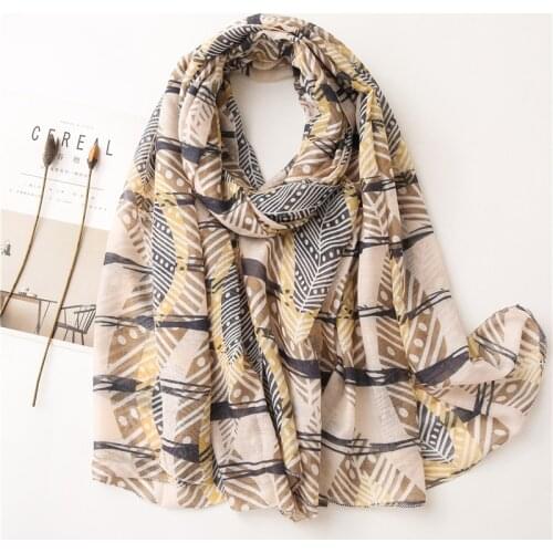 2020 New Colorful Leaf Print Scarf Shawls Soft Women Long Leaves Pattern Viscose Beach Wrap Hijab Scarves 7 Color Free Shipping