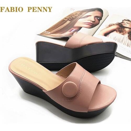 Portable and comfortable slippers for women Popular African style wedge-heel slippers