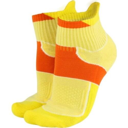 Men Thermal Sport Socks Riding Cycling Basketball Running Winter Hiking Basket Tennis Ski Man Bike No-Slip Skiing socks