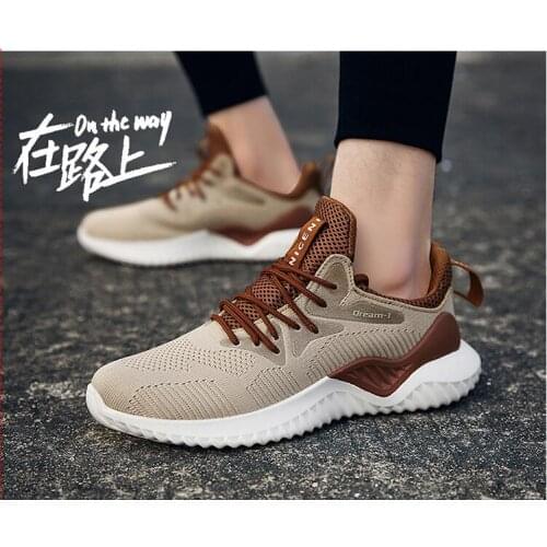 New 2021 spring autumn mesh lightweight breathable men trainers high quality casual shoes Mens shoes