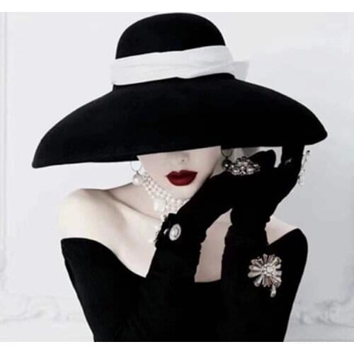 Vintage Wedding Hats Black Velvet Ribbon Hepburn Style Top Hat Elegant Women Bridal Hats Wedding Accessories Bridal Headwear